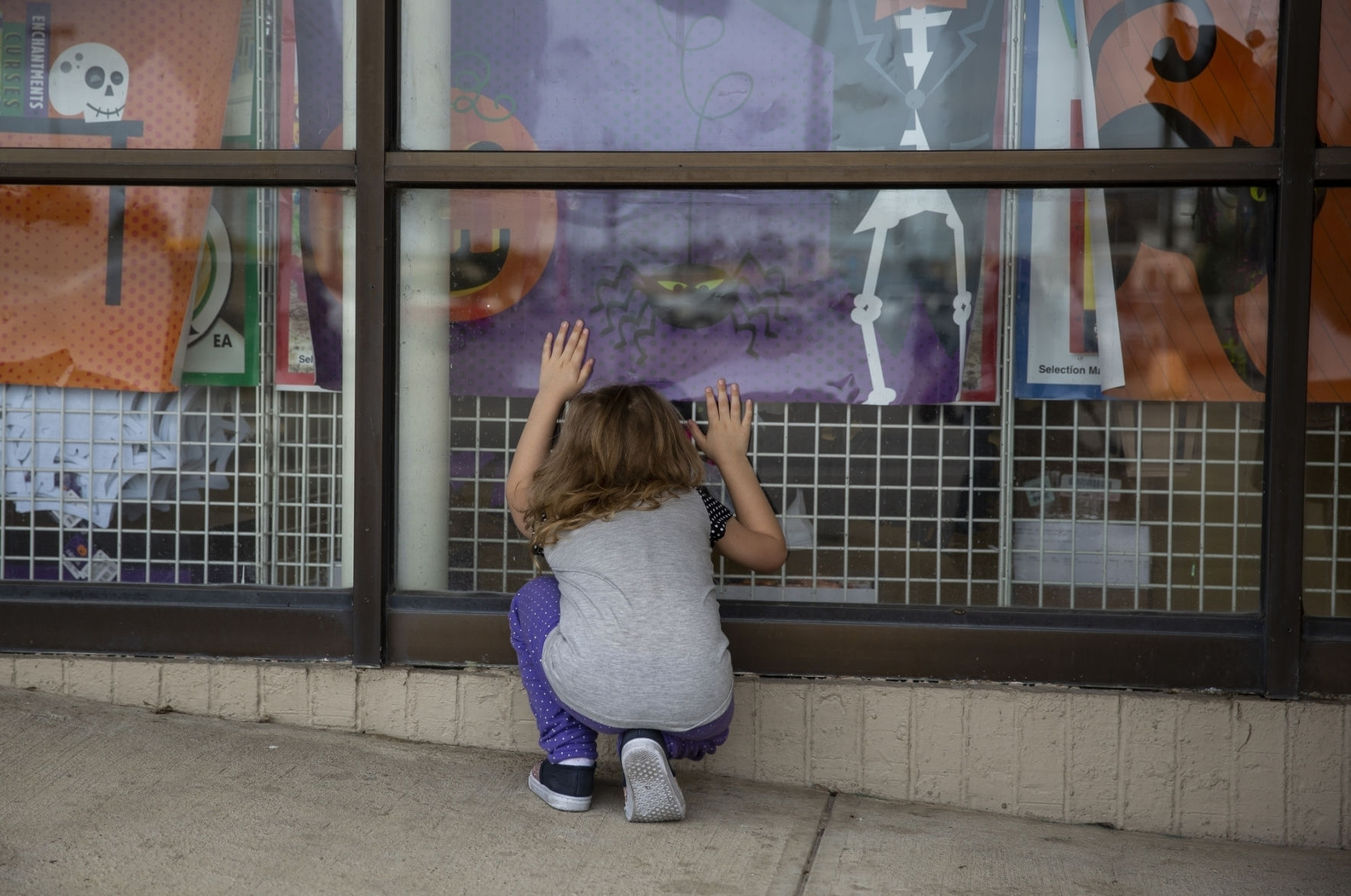 Homeless Victoria mother struggles to keep 7 kids off the street